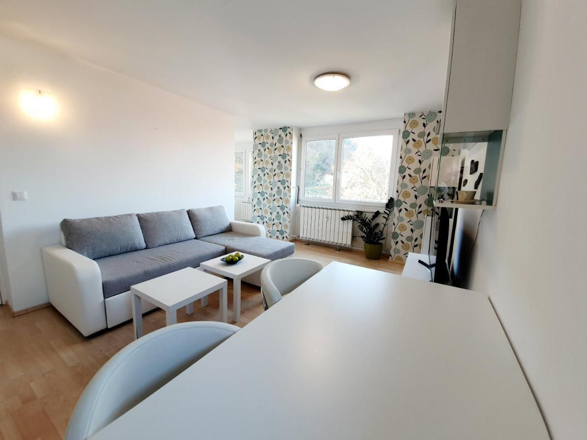 Bossa Nova Castle&Outstanding Home With Garage Ljubljana Bagian luar foto