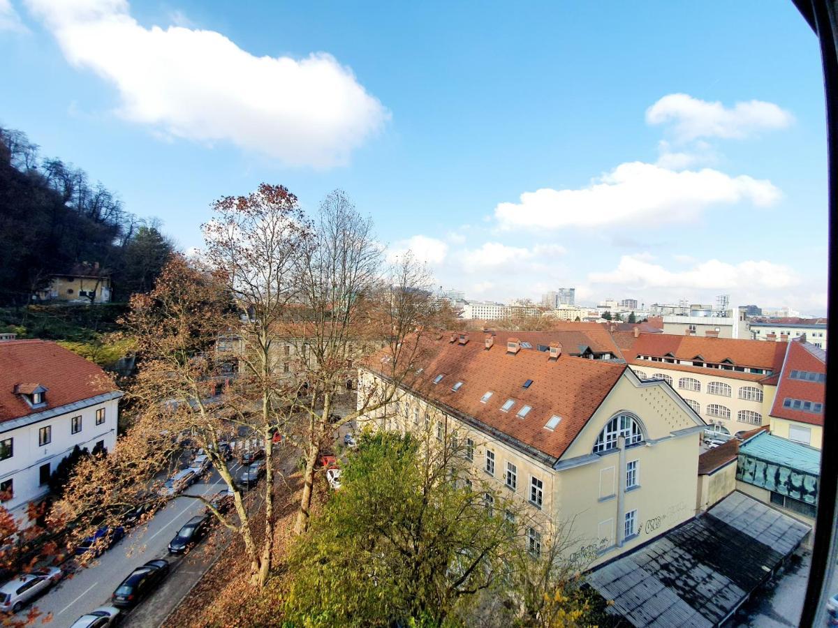 Bossa Nova Castle&Outstanding Home With Garage Ljubljana Bagian luar foto